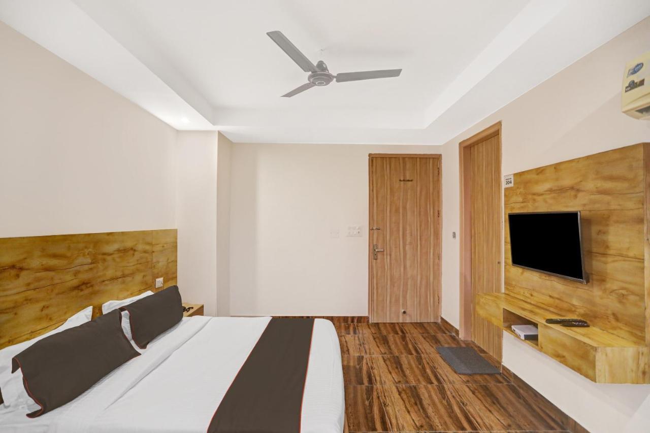 Oyo 81641 Collection O Hotel A1 Residency New Delhi Extérieur photo