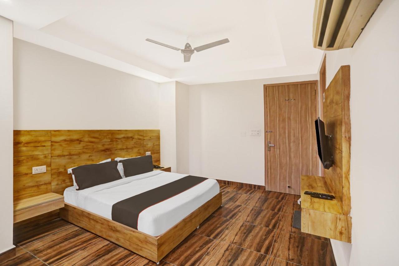 Oyo 81641 Collection O Hotel A1 Residency New Delhi Extérieur photo